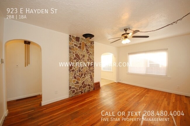Building Photo - 923 E Hayden St