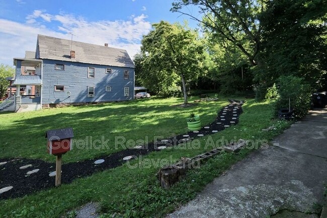 Building Photo - 2641 E.115th Street