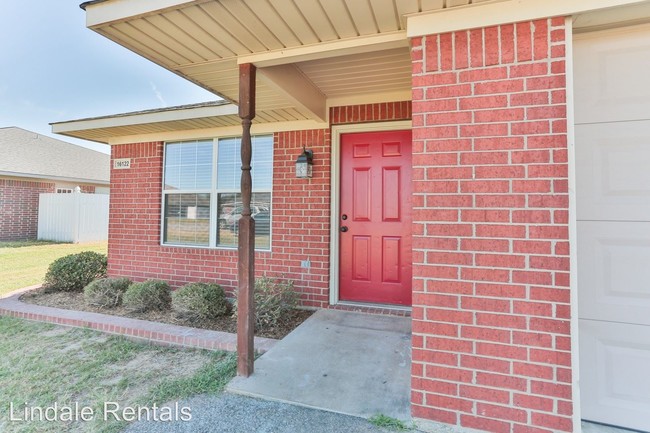 Building Photo - 16140 Rolling Meadows Dr