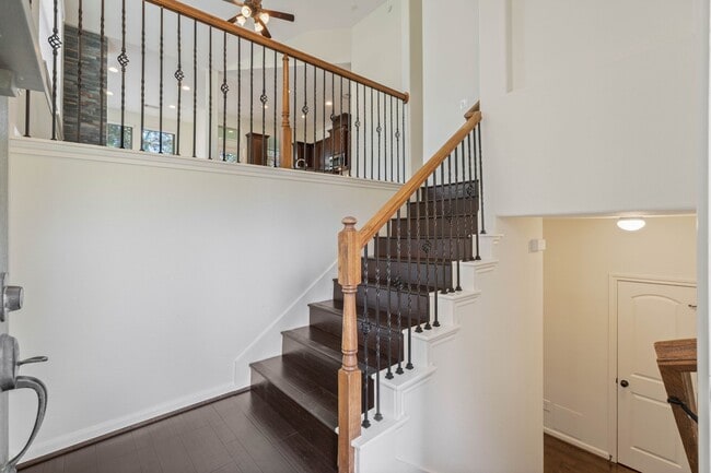 Building Photo - 174 Cheswood Forest Dr