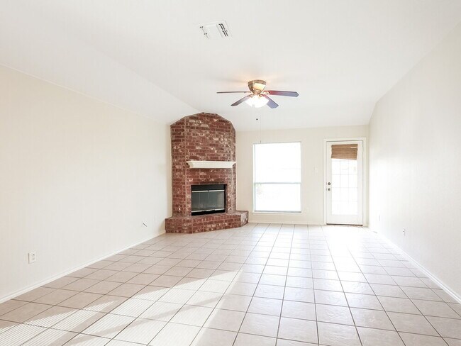 Building Photo - 3416 St Vincent Rd