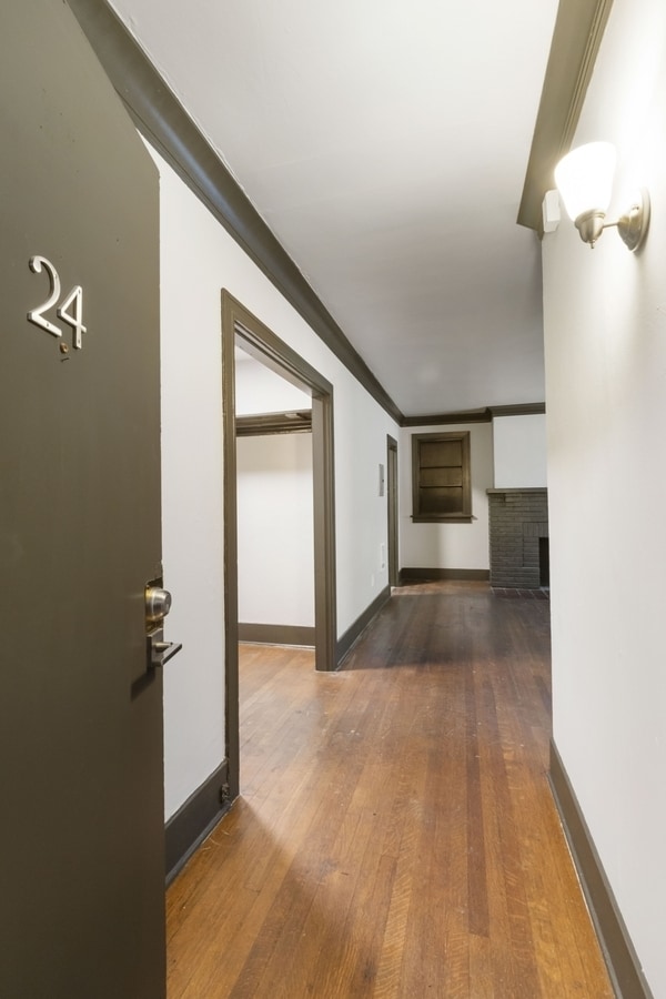 Foto del edificio - 16 N Broadway St