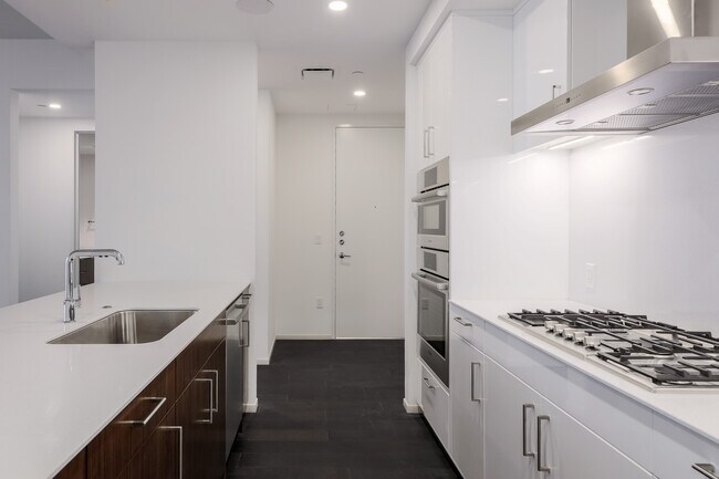 Foto del edificio - 301 West Ave