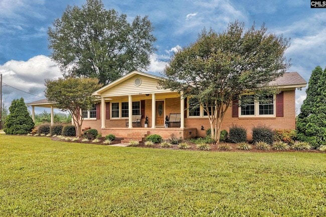 Foto del edificio - 221 Crooked Creek Rd