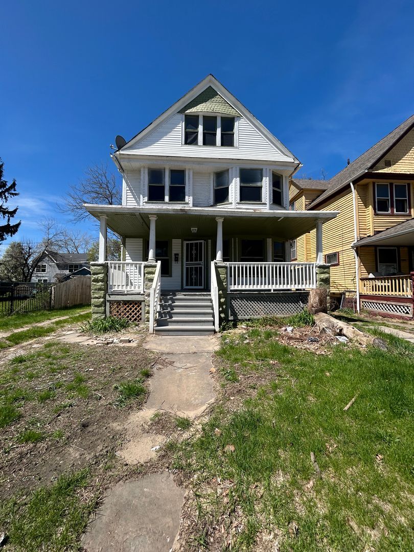 1210 E 84th St Cleveland, OH 44103 – photo 1