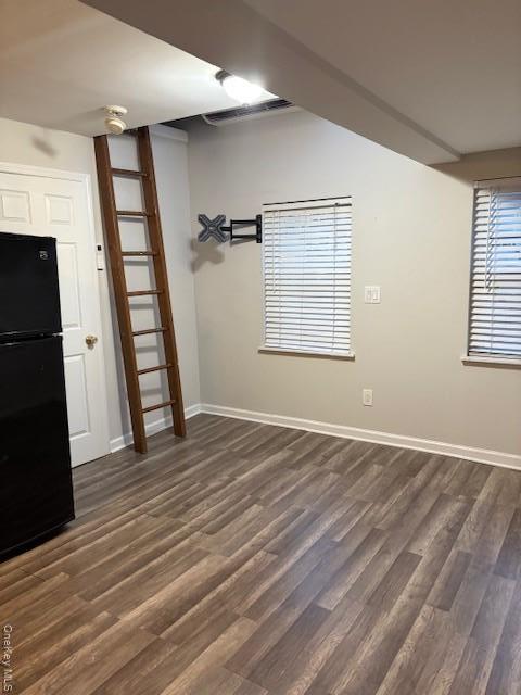 Building Photo - 5 Greenwich Ave