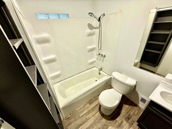 Building Photo - 3321 California St