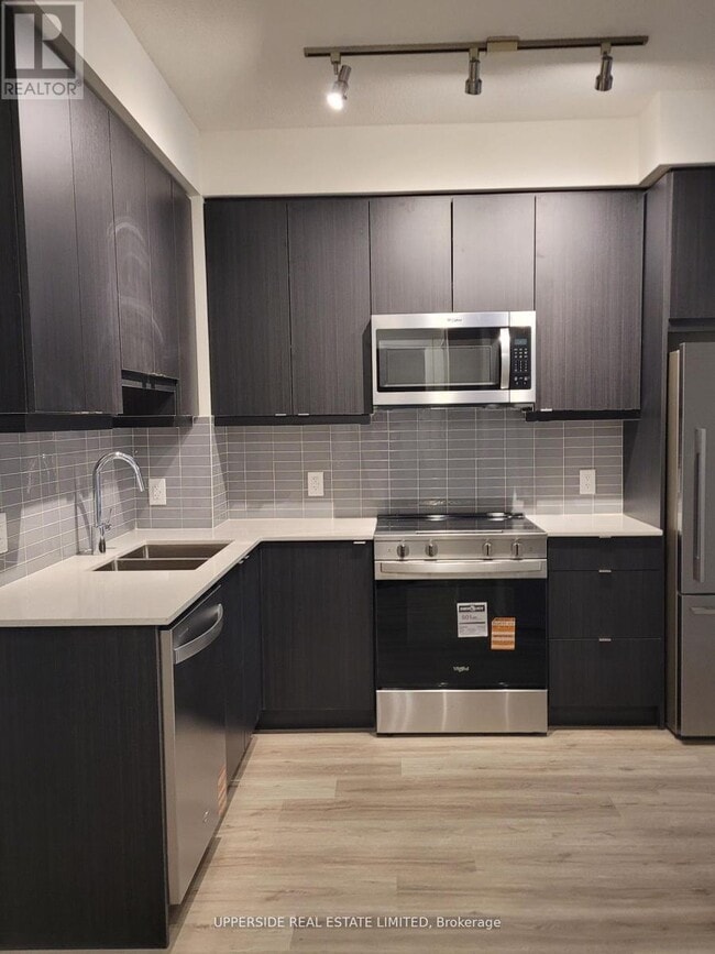 Photo du bâtiment - 3260 Sheppard Ave E