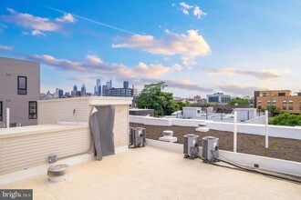 Building Photo - 1223 N 7th St