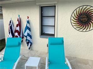 Building Photo - 558 98th Ave N