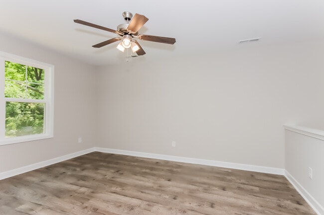 Foto del edificio - 1702 N Clay St