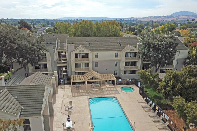 Aéreo - Lakeshore Apartments