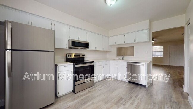 Foto del edificio - 5305 N Boulevard