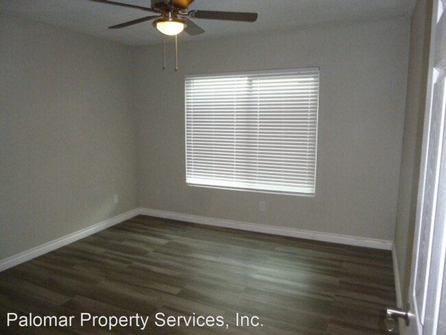 Building Photo - 874 S Rancho Santa Fe Rd
