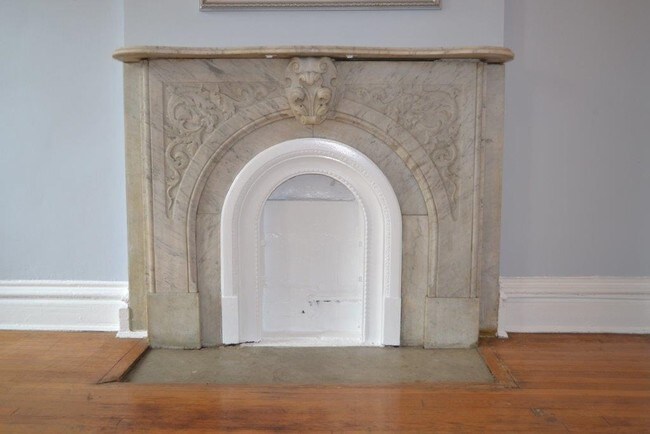 Interior Photo - 138 Joralemon St