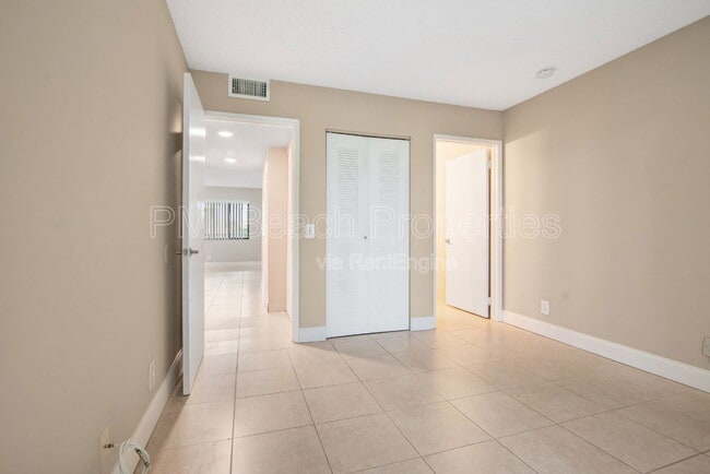 Photo - 516 Meadows Cir House