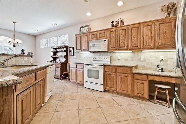 Foto del edificio - 15 Glenbrook Ln