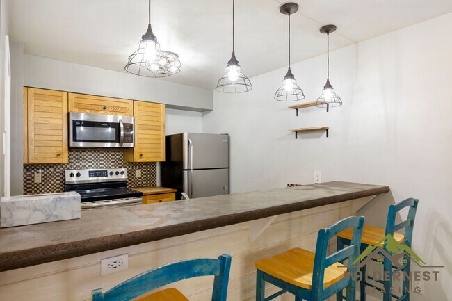 Foto del edificio - Steps to the Runs, Mountain Views, Spacious Ski Run 1 Bedroom Condo