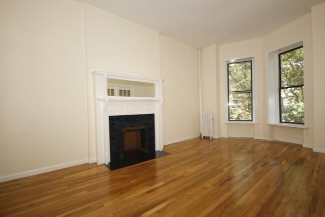 Photo - 134 W 87th St Apartment