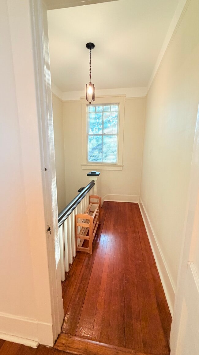 Steps and Hallway entry to send floor - 2037 Joseph St