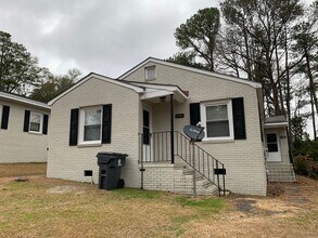 Building Photo - 2116 Elvira St