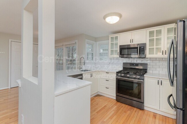 Foto del edificio - 7579 Cross Gate Ln