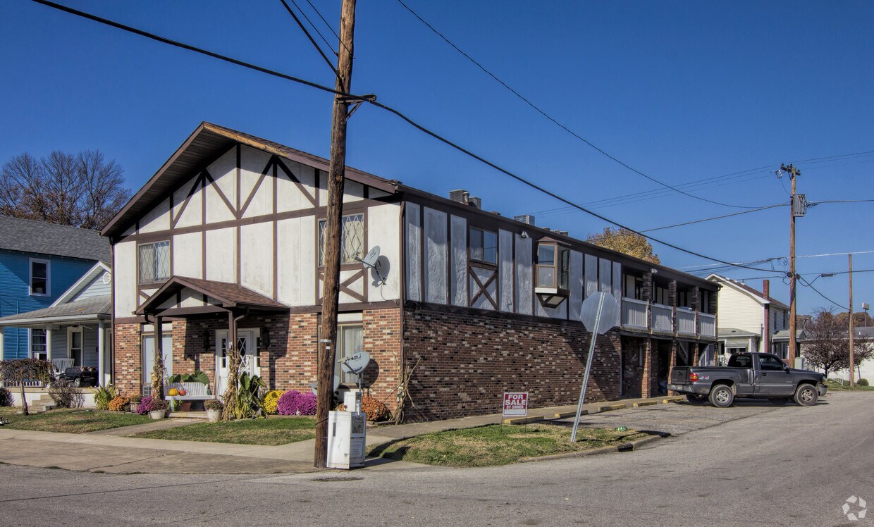 Primary Photo - 901 Chestnut St