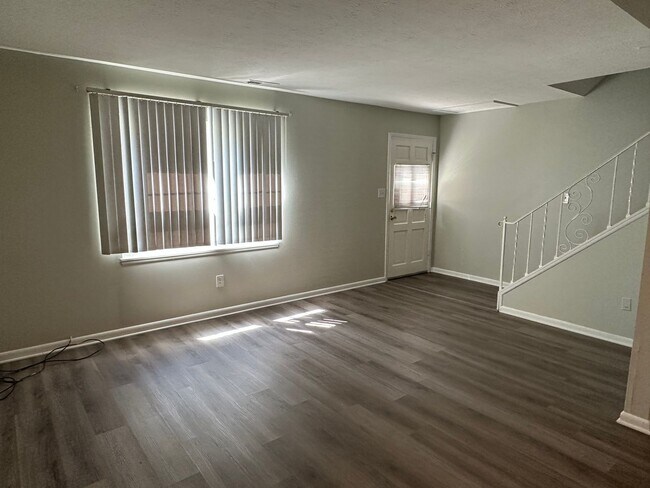 Building Photo - 31624 N Marginal Dr