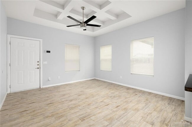 Building Photo - 3911 Valeria St
