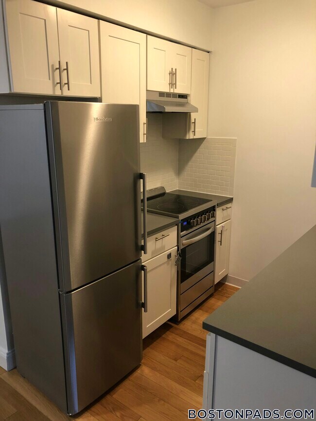 Foto del edificio - 475 Highland Ave