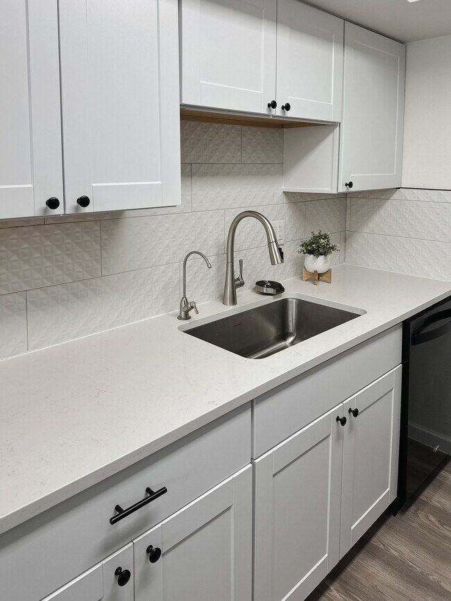 Foto del edificio - 8532 E Belleview St