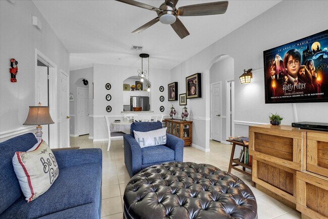 Building Photo - 2302 Silver Palm Dr