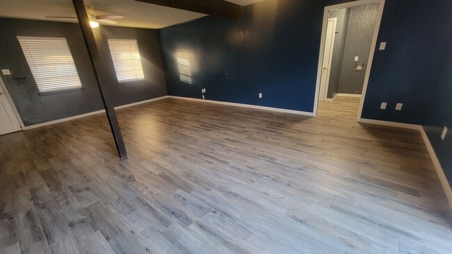 Building Photo - Perfect in Peaster ISD!