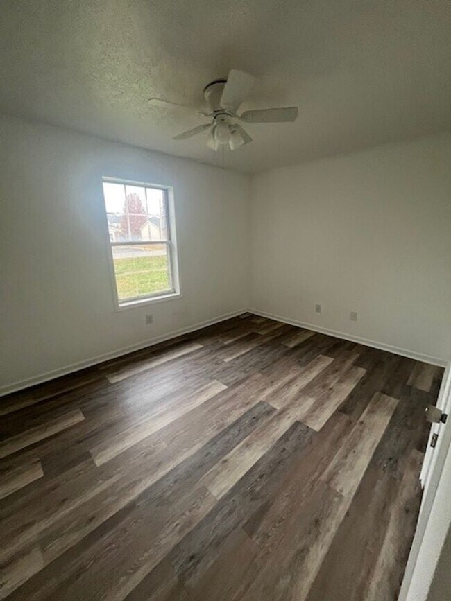 Foto del edificio - 1288 Kenilwood Way