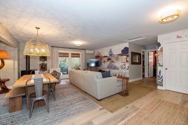 Foto del edificio - Beautifully Furnished Bainbridge Island Oa...