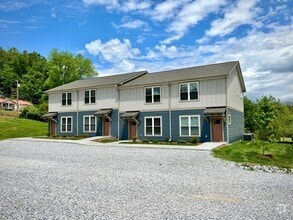 Building Photo - 21 Catawba Valley Ct