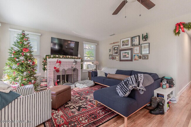 Foto del edificio - 909 Talbot Ave