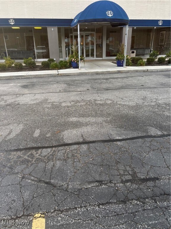 Building Photo - 12520 Edgewater Dr