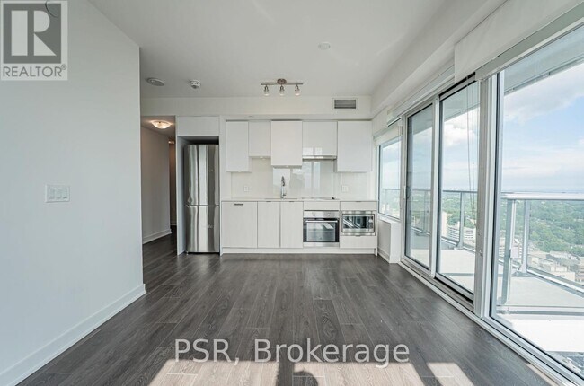 Photo du bâtiment - 195 Redpath Ave