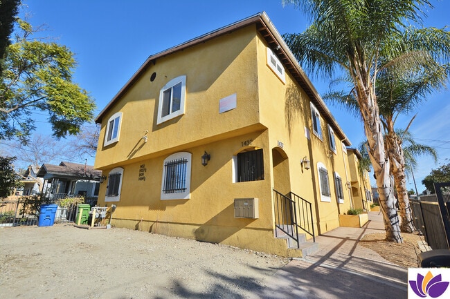 Foto del edificio - 1432 Ricardo St