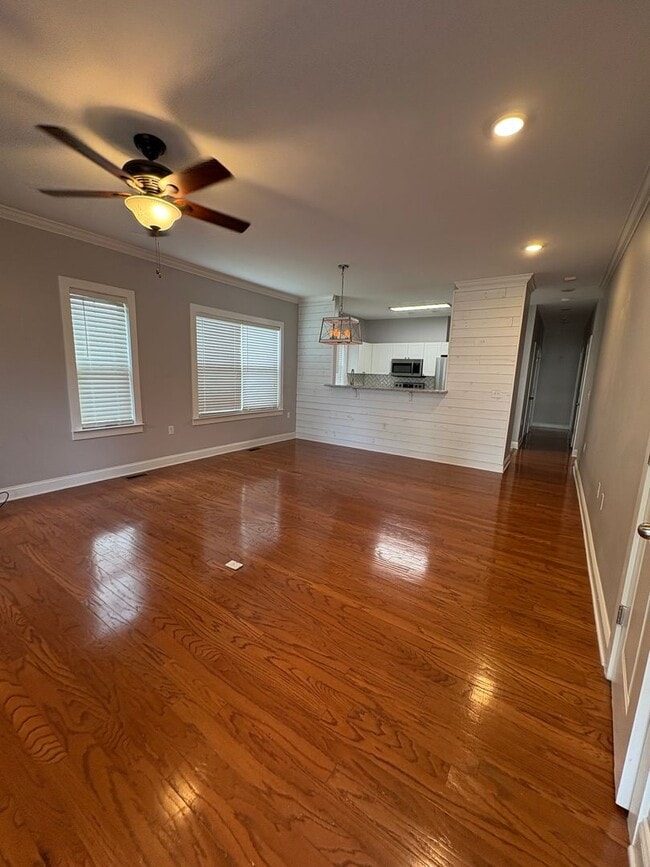 Photo - 3 Bedroom 2 Bath home  a few minutes from Downtown Greenville !!!