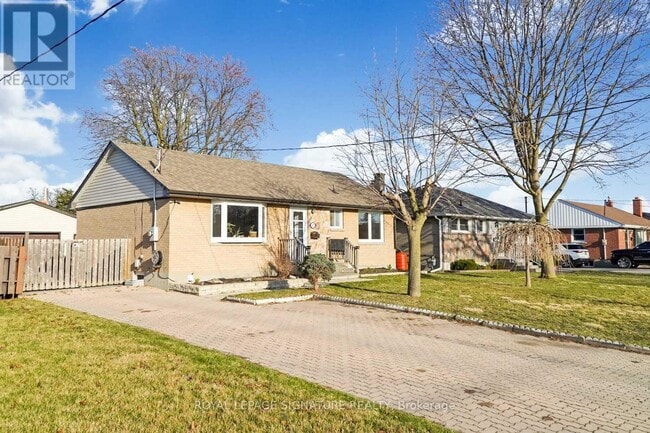 Building Photo - 473 Fernhill Blvd