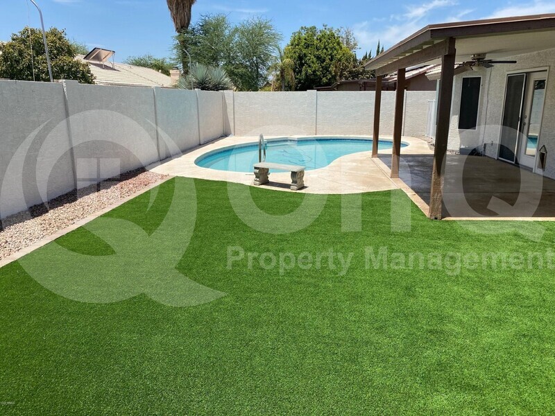 Building Photo - 4343 E Encinas Ave