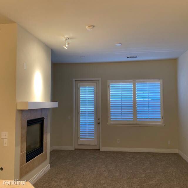 Foto del edificio - 2 br, 2 bath Condo - 209 Quebec St O Unit O