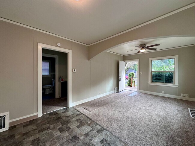 Foto del edificio - Adorable Home in a Historic Oregon City Neighborhood