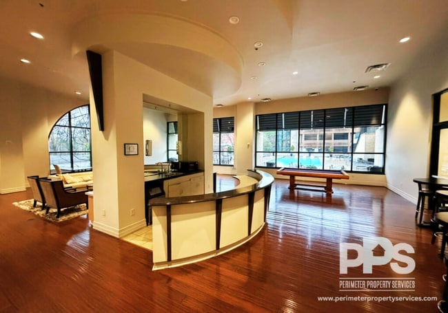 Photo - 3040 Peachtree Rd NE House