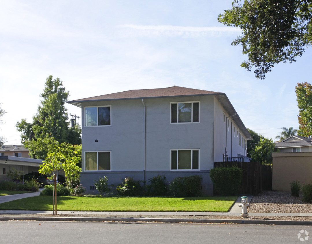 Building Photo - 1236 Brookfield Ave