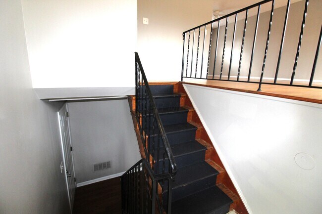 Foto del edificio - 2928 Landon Dr