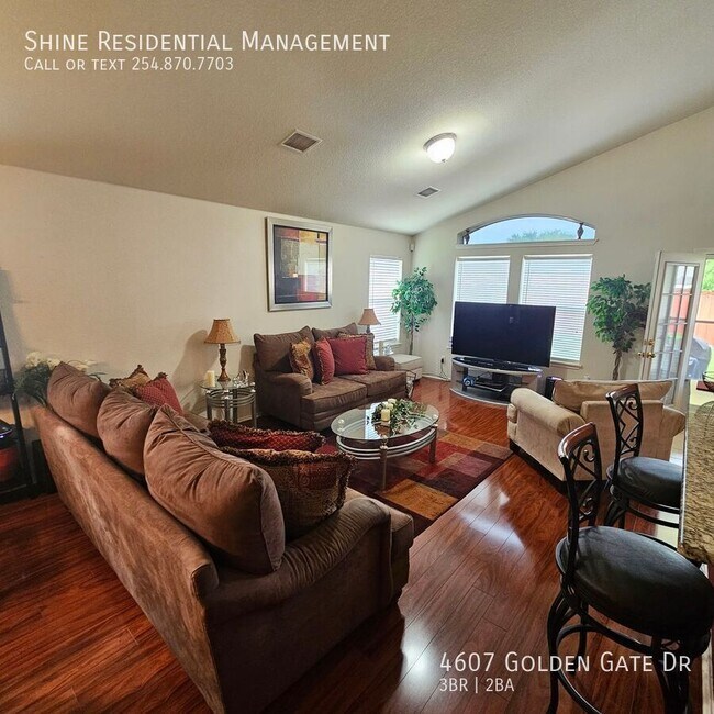 Foto del edificio - 4607 Golden Gate Dr