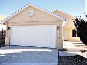 Building Photo - 1312 Penasco Rd NE